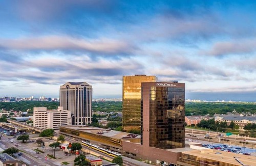 Dallas Hotel | DoubleTree by Hilton Hotel Dallas Campbell Centre