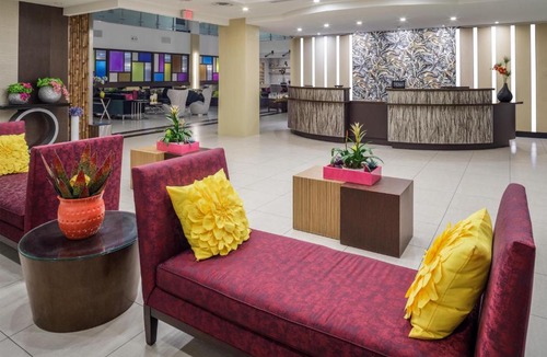 Trailer Estates Hotel | DoubleTree by Hilton Sarasota Bradenton Airport