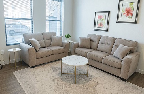 Downtown Eau Claire Apartment | Downtown Eau Claire 1BR on S Barstow