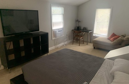 Tarpon River House | Downtown Fll 2 bedroom Home