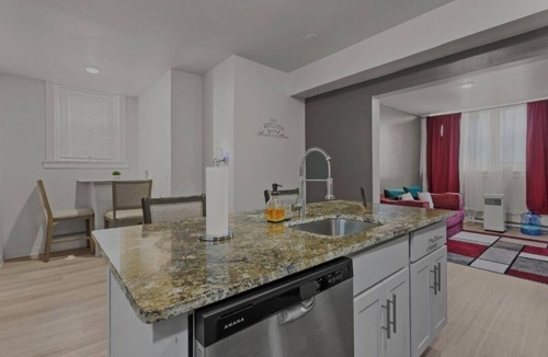 New Center Detroit Apartment | Downtown Hideaway w/Cozy & Modern Comfort