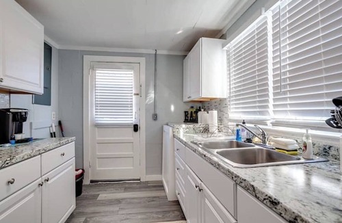 Lenoir City House | Downtown Lenoir City 2 Bedroom House