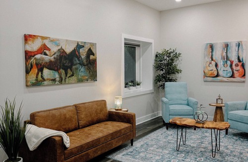 Aberdeen Apartment | Downtown Loft Cozy 1-bedroom apartment in adorable Aberdeen with WiFi