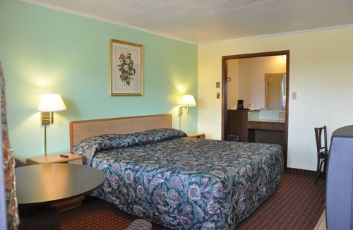 Coshocton Hotel | Downtown motel