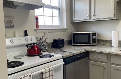 Nashville Apartment | DOWNTOWN NASHVILLE COMFY & COZY D