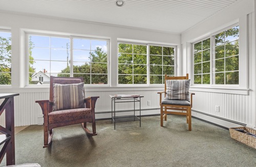 Harbor Springs House | DOWNTOWN Pet Friendly - Third Street! SKI, DINE, SWIM, SHOP!