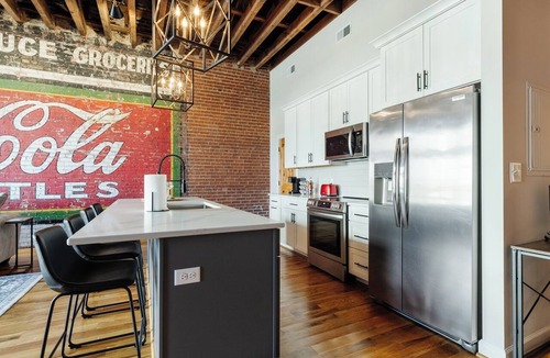 Spartanburg Apartment | Downtown Spartanburg Apt. | Stay Fizzy