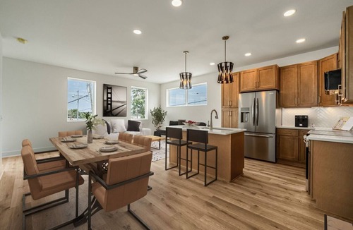Nashville House | Downtown Views - Rooftop Patio/Hot Tub and EV Charging Station 4 BED/3 BATH