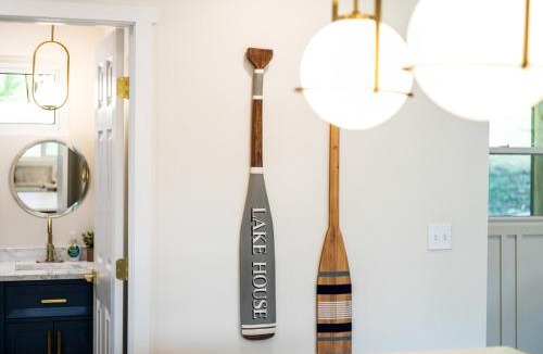 Friendsville House | Dreamy Skipping Stone Lake House