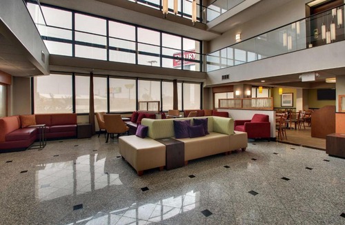 Bowling Green Hotel | Drury Inn & Suites Bowling Green