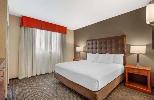 Biggar Hotel | Drury Inn & Suites Fort Myers Airport FGCU