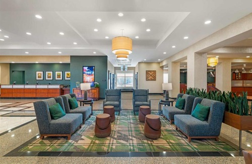 Brentwood Hotel | Drury Plaza Hotel St Louis Brentwood
