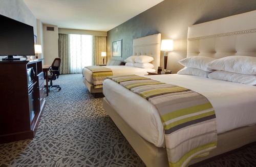 Cape Girardeau Hotel | Drury Plaza Hotel Cape Girardeau Conference Center