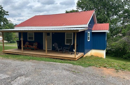Ducktown Apartment | Ducktown Cottage-Ducktown TN