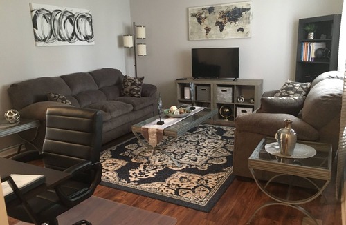 North Chesterfield Apartment | Duplex Apt (Moonlight Suite)