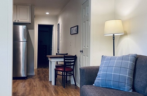 Fondren House | Duplex by Hospitals in N Fondren Near the District