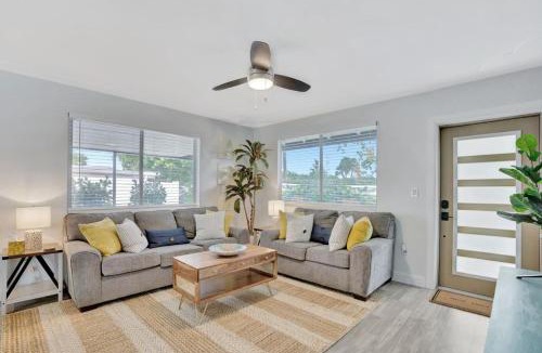 Florida North Atlantic Coast House | Eagle's Way with Firepit Heated Pool and Sunroom Near BEACH