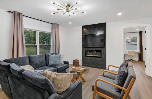 Earlewood House | Earlewood Ranch - 4BR, 3BA