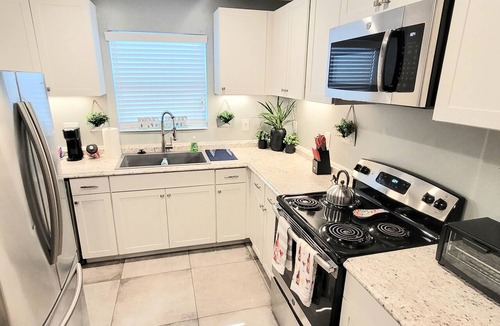 Riviera Beach Apartment | East by Singer and Peanut Island Beaches ~ Traveler's Paradise