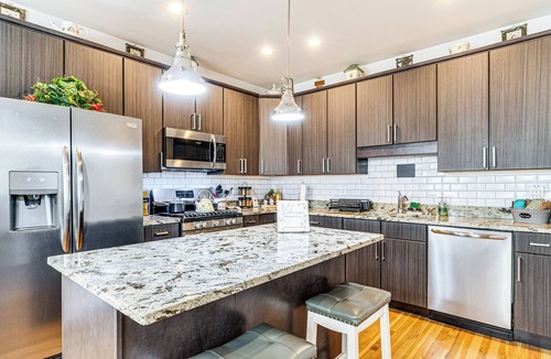 Madison House | East End River Retreat: Dogs Welcome!