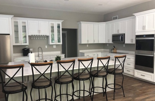 Bethel House | EAST FORK DREAM HOME:PICKLEBALL, INGRND POOL,INDOOR BBALL, GOLF SIM, INDOOR POOL