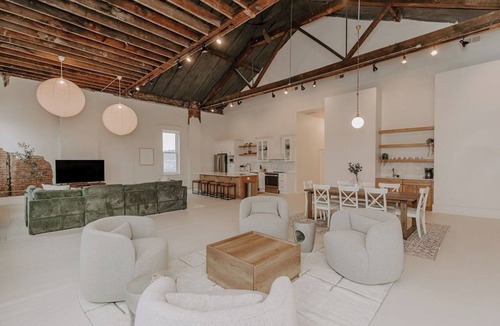Madison Hotel | East Main Lofts
