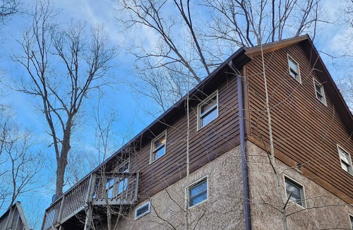 Butler Ski Chalet | East Tennessee Lodge 25 minutes from Beech Mountain with a hot tub!