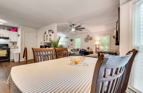Douglasville Cottage | Easy I-20 Access to Atl: Suburban Retreat w/Yard