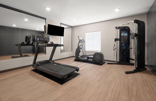 Johnson City Hotel | ECHO Suites Extended Stay by Wyndham Johnson City Medical CR