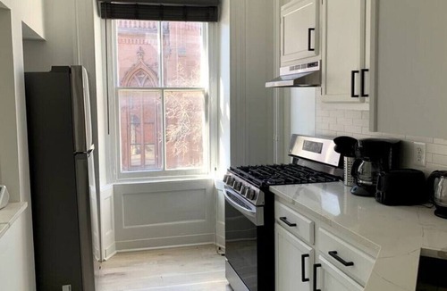 Mount Vernon Apartment | Eclectic Escape near The Lyric | Mount Vernon