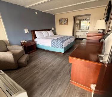 Galax Cabin | Econo Lodge Galax