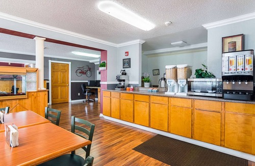 Jacksonville Hotel | Econo Lodge Jacksonville near Little Rock Air Force Base