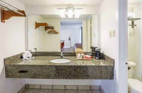 Durant Hotel | Econo Lodge