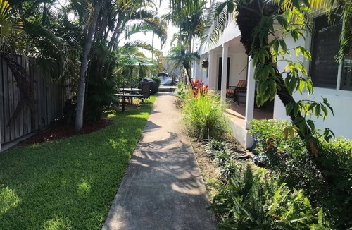 Hendricks and Venice Isles House | Efficiency 3 on water las olas/beach free kayaks.