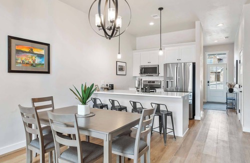 Egg Harbor Condo | Egg Harbor: new build, indoor pool, gym