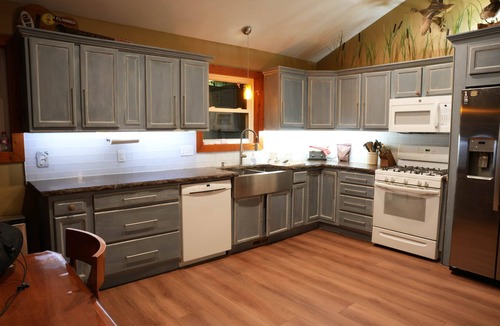 Elberta House | Elberta Bluffs Cottage
