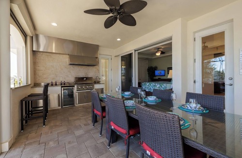 Yacht Club Villa | Elegant 4-BR mpur Pedic w/Pvt Pool & Beach Access