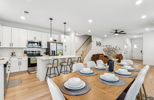 Ponderosa - Wingate House | Elegant 4BR Home w/Master Suite