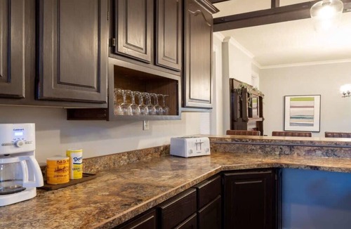 Tower Grove East House | Elegant 6BR-4BA Family Home with Garage ABODEbucks