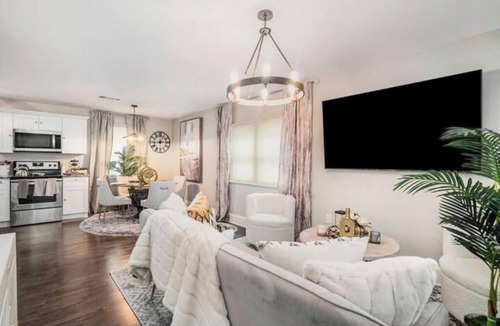 Scottdale House | Elegant Home mins from midtown Atlanta - Sleeps 6