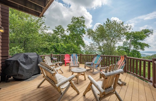 McHenry House | Elegant Ski-In/Out Lodge w/Fireplaces & Hot Tub