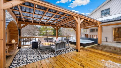 Ellison Bay House | Ellison Bay SpaHouse- New, Walk to Water, Shops, Hot Tub, Sauna & Games