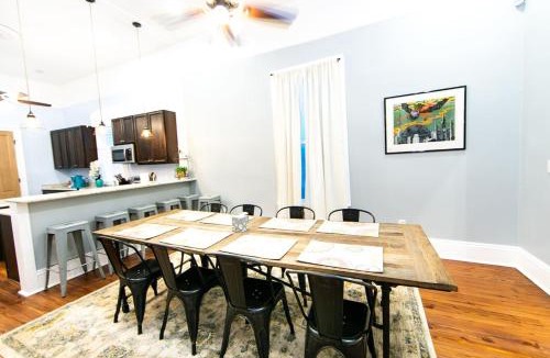 South 7th Ward House | Elysian Historic Cottage - 4 bed-4 ensuite Baths