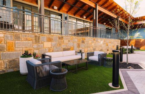 Gatlinburg Hotel | Embassy Suites By Hilton Gatlinburg Resort