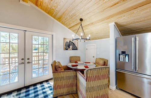 Tylertown House | Enchanting farm stay with cozy fireplace, spacious grounds, & outdoor grilling