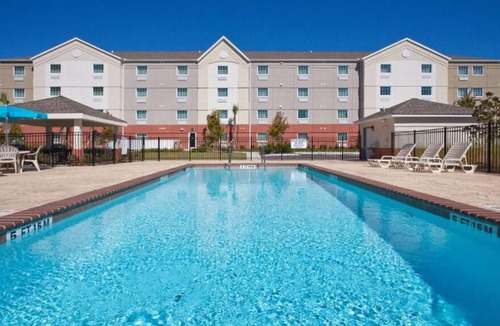Okatie House | Enchanting Getaway! Minutes’ Drive to Savannah Beach, Outdoor Pool, Free Parking