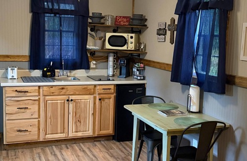 Moravian Falls Cabin | Encounter the Glory Cabin 2 in the heart of Moravian Falls, NC