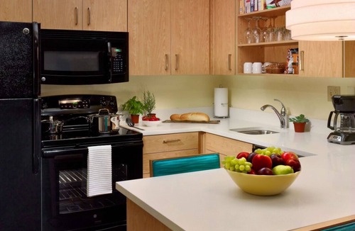 Dublin House | Enjoy a Comfortable & Convenience Stay! Free Parking, Pets are welcome!