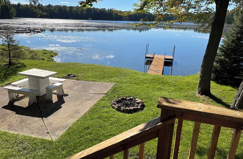 Shawano House | Enjoy Our Cabin And Sunsets, On Peaceful , Non-Motorized Lulu Lake