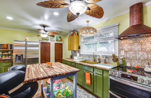 Pine Forest House | Entire home in Spring Lake, North Carolina